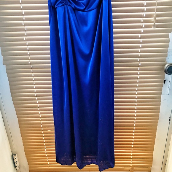 Elegant Sapphire blue evening dress - Picture 3 of 5
